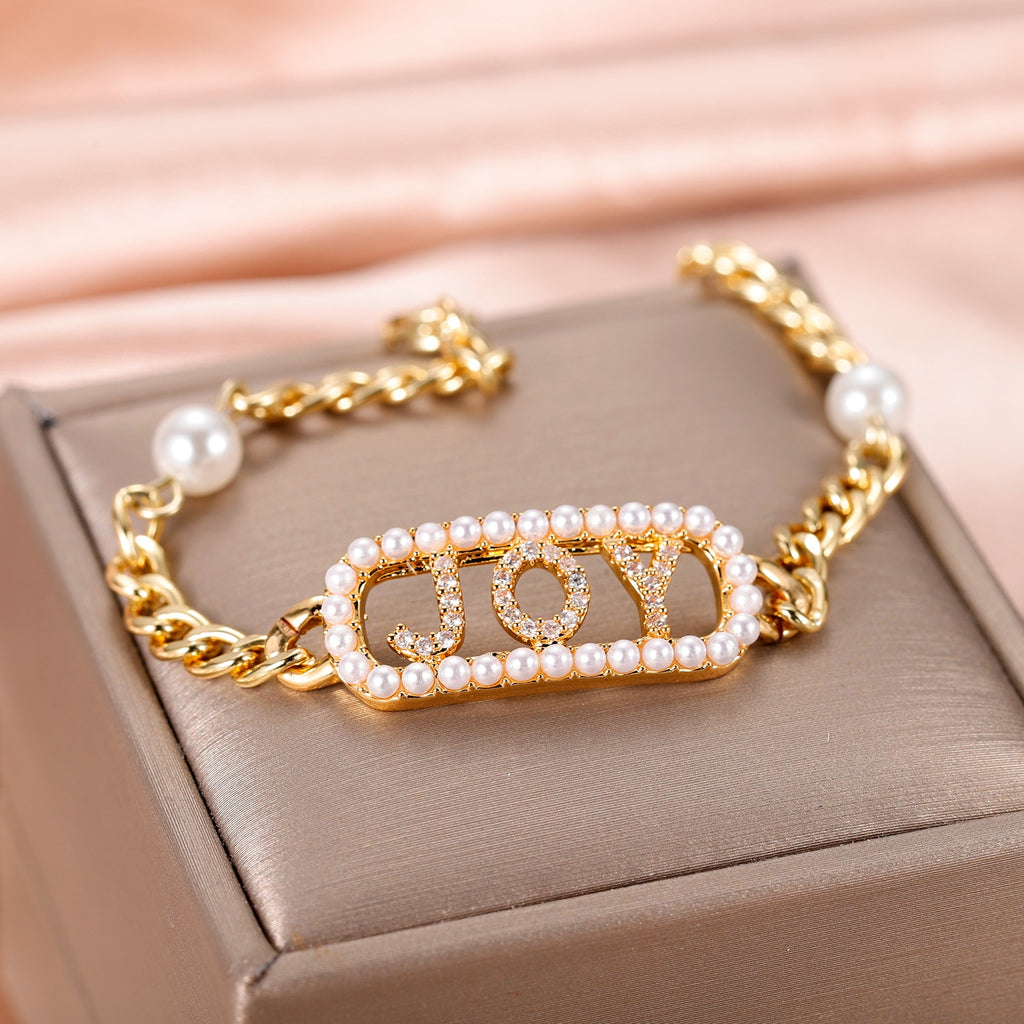 Personalized Diamond Pearl Bracelet with elegant charm and customizable engraving